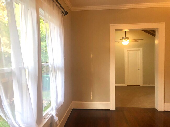 Master bdrm & media rm unfurnished - 1625 Harvard St