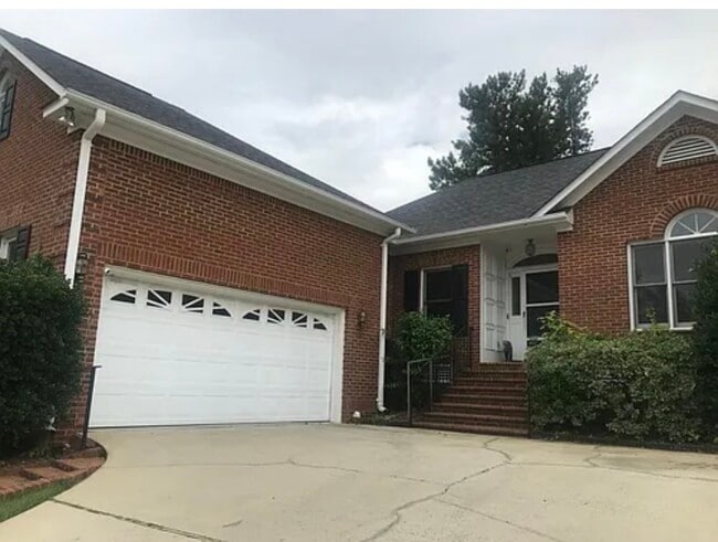 Building Photo - 832 Shelter Cove Ct