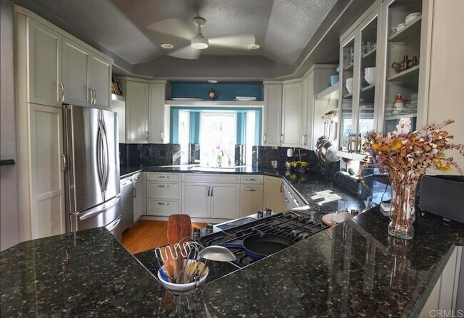 Foto del edificio - 5618 Bellevue Ave