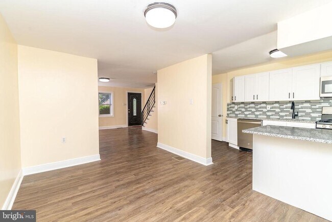 Foto del edificio - 3013 Clinton St