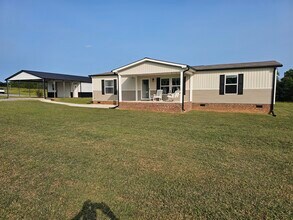 Building Photo - 737 Long Branch Rd