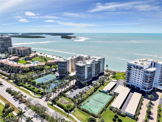 Foto del edificio - 1070 S Collier Blvd