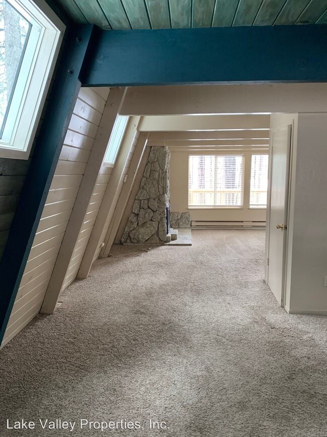 Foto del edificio - 3 br, 2 bath House - 1591 Crystal Air Dr.