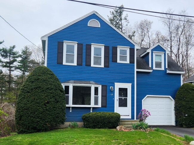Building Photo - 67 Burgundy Dr