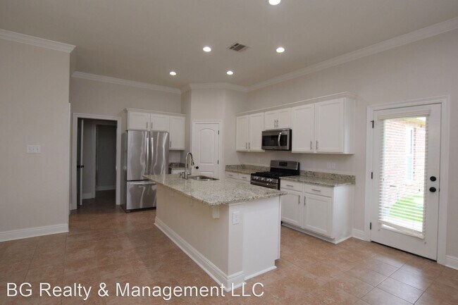 Building Photo - 4 br, 2 bath House - 5768 Girard Dr