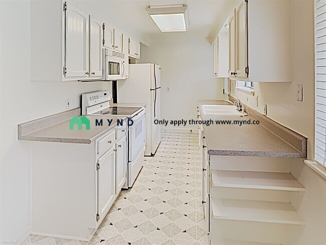 Foto del edificio - 3 br, 1 bath House - 1623 106th Ave SE