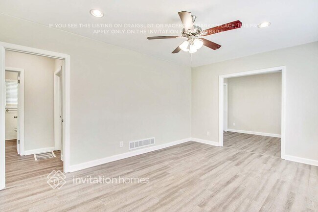 Foto del edificio - 1620 Flintwood Dr SE