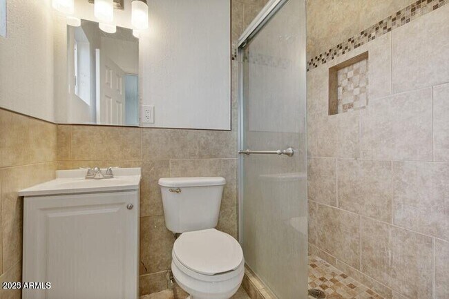 Building Photo - 3307 N 59th Ave