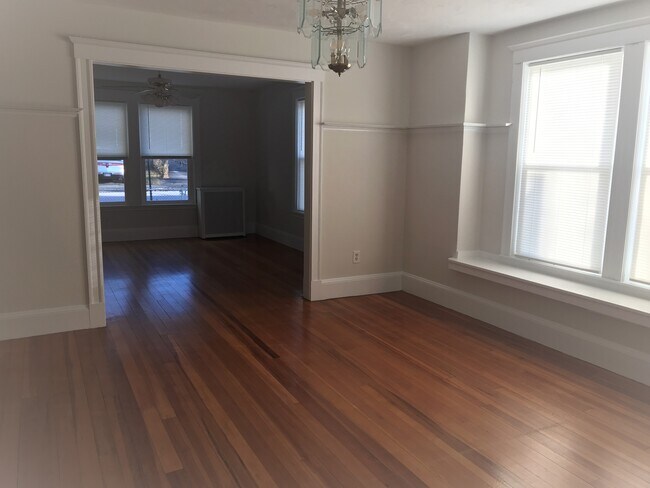 Building Photo - 53 Verchild St