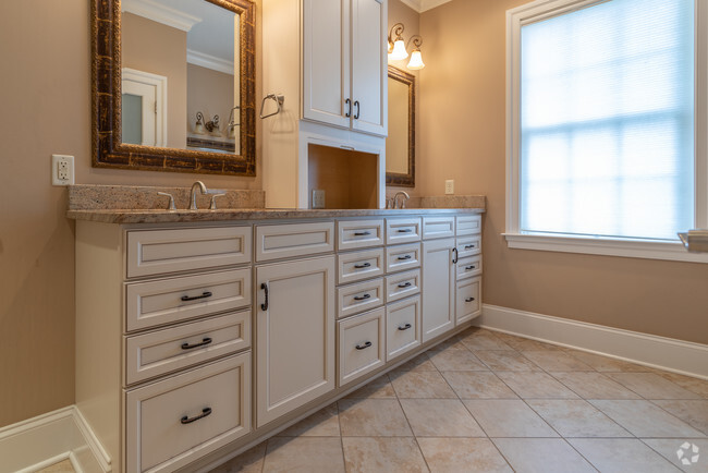 Baño - Capitol View Apartments