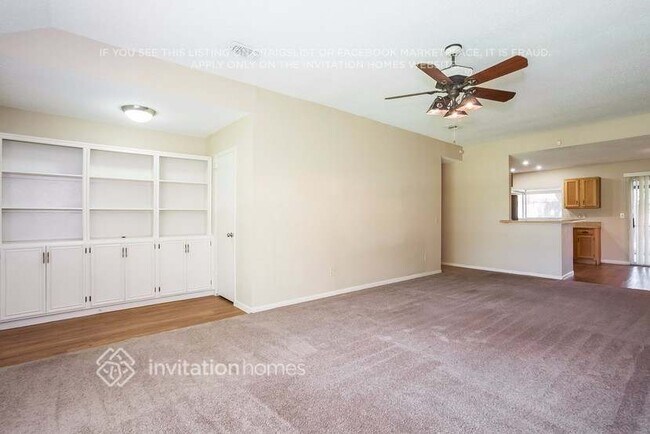 Foto del edificio - 22614 Powell House Ln