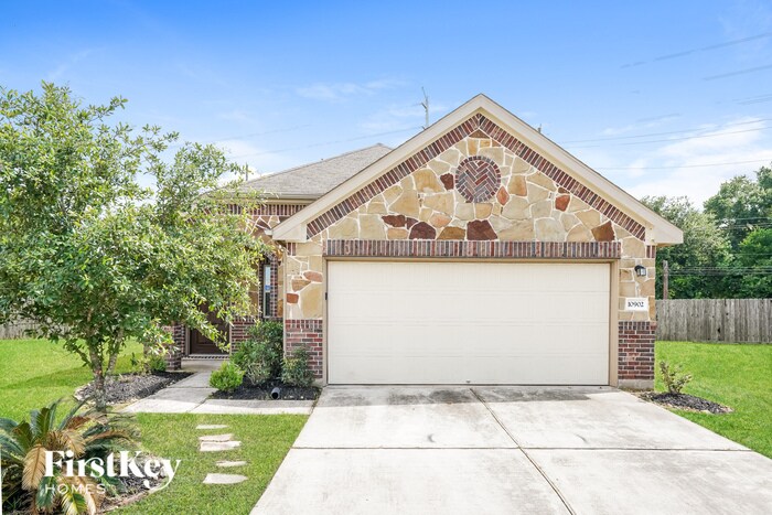 Primary Photo - 10902 Camarillo Ct