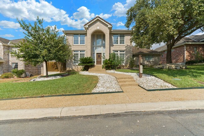 Foto del edificio - 4 Bedroom/3 Bath Mission Ridge Subdivision