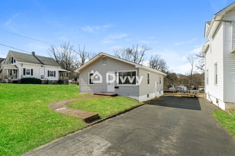 Foto del edificio - 2511 Hood Ave