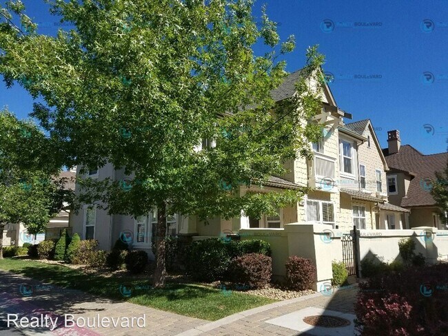 Building Photo - 4 br, 3 bath House - 1699 Clover Hill Trail