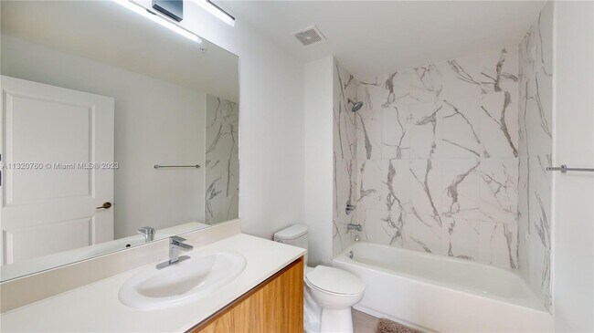 Foto del edificio - 1159 NW 8th Ave