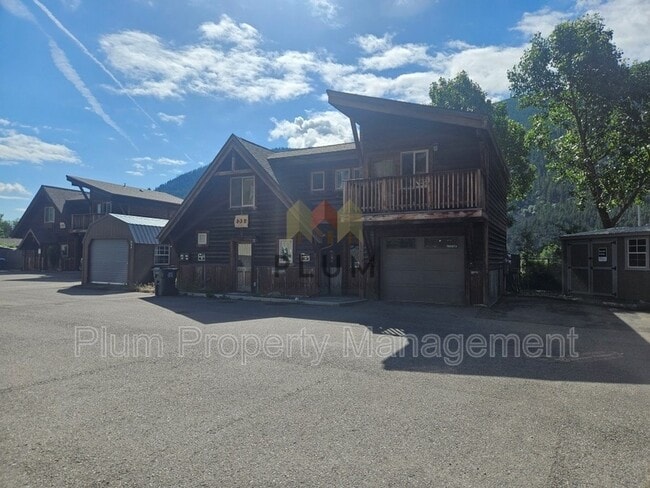 Building Photo - 131 Speedway Ave