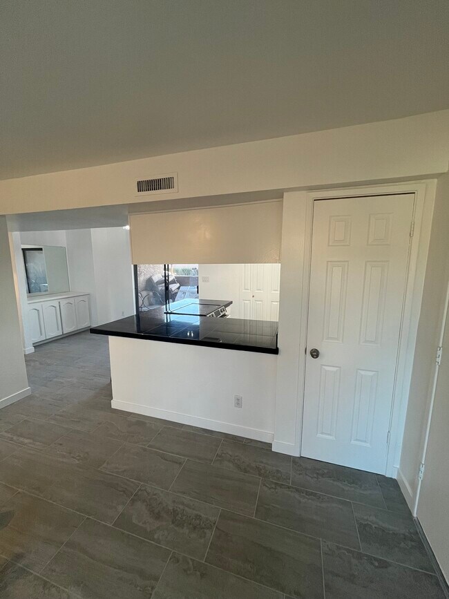 Building Photo - 2320 N 52nd St