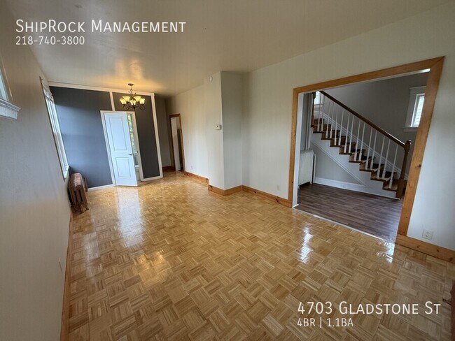 Building Photo - 4703 Gladstone St