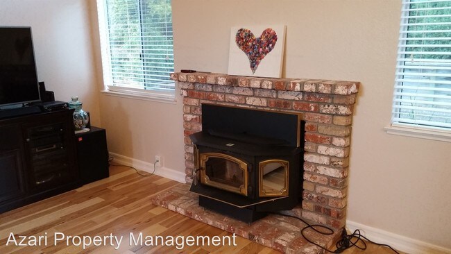 Foto del edificio - 725 Barton Way