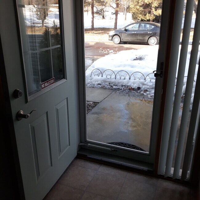 CALLE TRANQUILA Y SIN SALIDA - 12824 43rd St NE