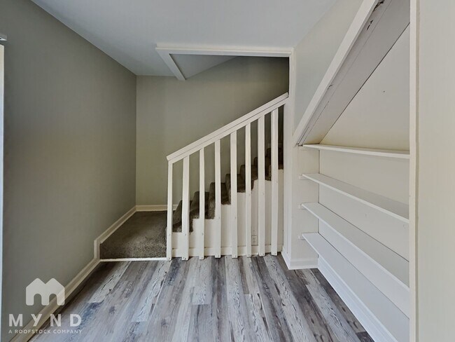 Building Photo - 8876 Glass Dr