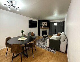 Building Photo - 2830 Happy Ln