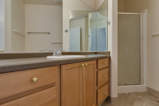 Foto del edificio - Application Pending - 3 Bedroom Home For R...