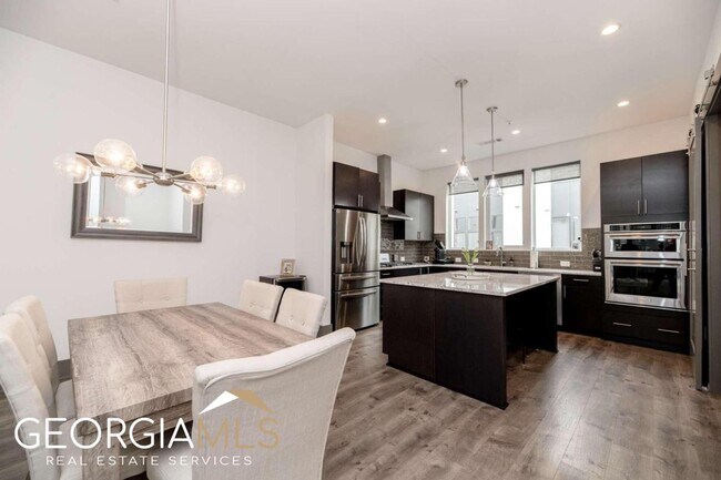 Foto del edificio - 1224 Chelsea Cir NW