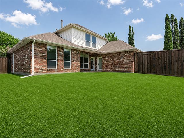 Building Photo - 5601 Glenview Ln