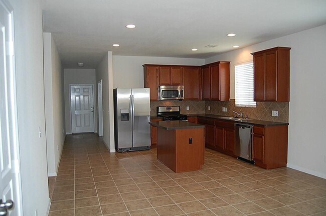 Building Photo - 5842 Banyan Oak Ct