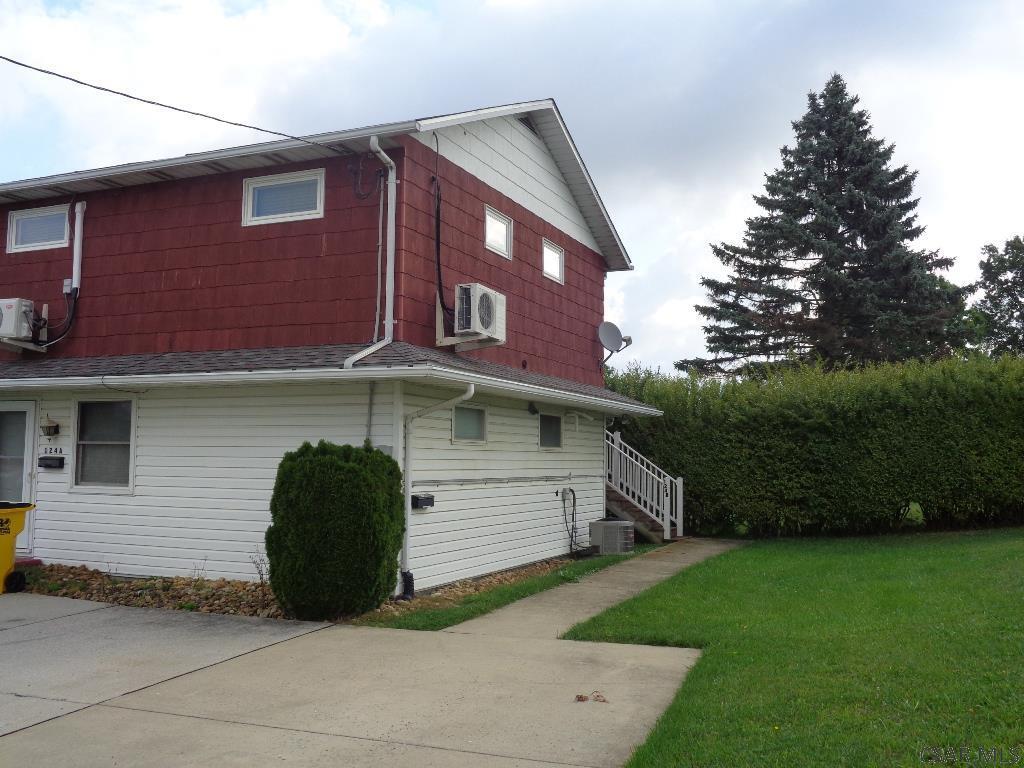 Primary Photo - 124 Clayton Dr