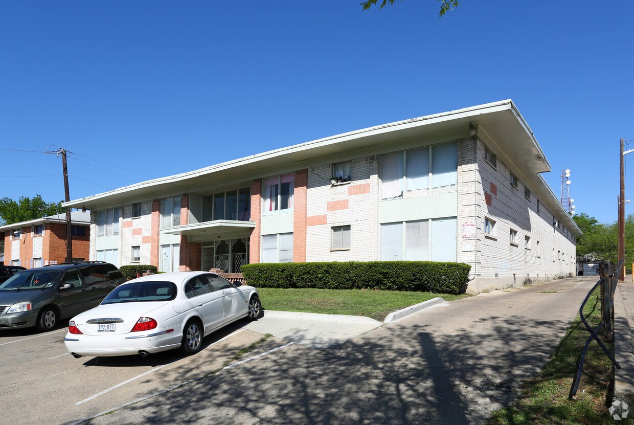 4317 Gaston Ave, Dallas, TX 75246 Apartments in Dallas, TX