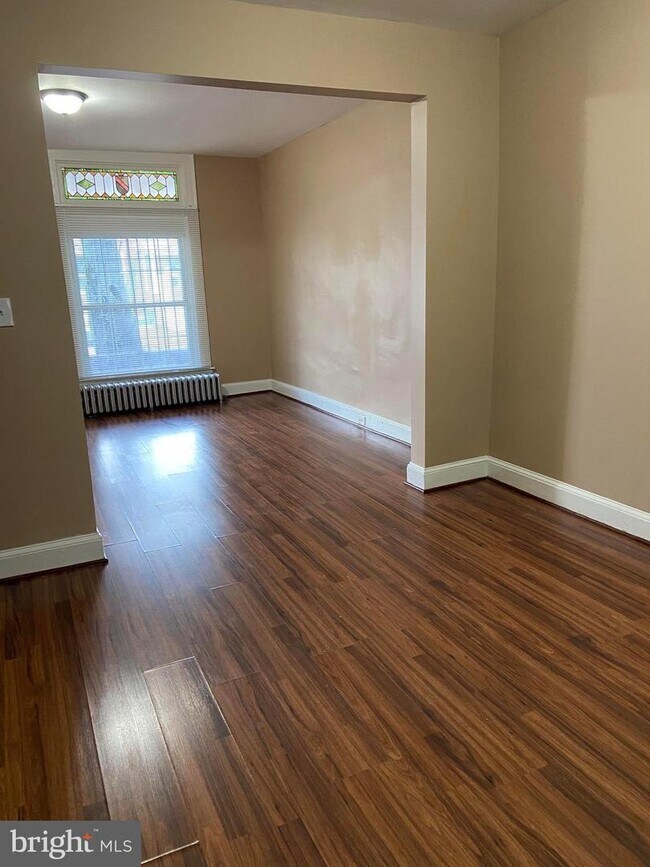 Building Photo - 5228 Linden Heights Ave