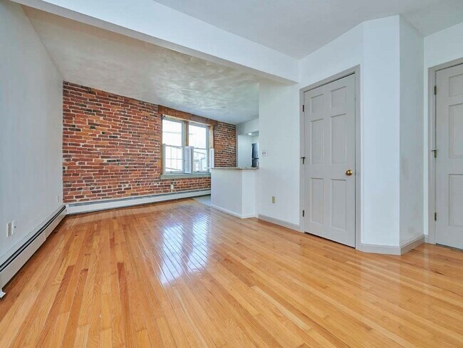 Foto del edificio - 75 Summer St