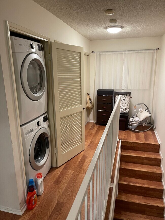 Foto del edificio - 231 N Isabel St