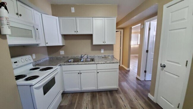 Building Photo - N6094 Cnty Rd SN #1, Onalaska, WI 54650