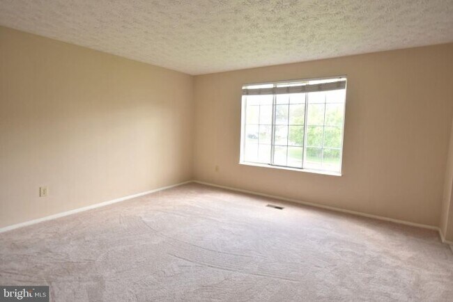 Foto del edificio - 3033 Burchlawn St