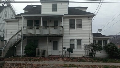 Building Photo - 36 S Walnut St
