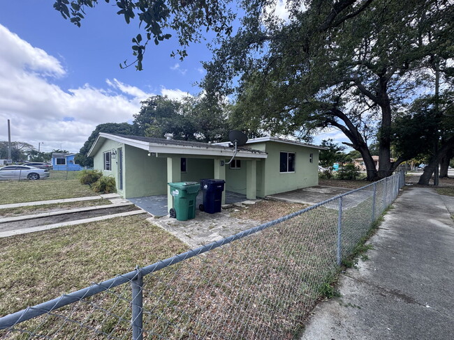 Building Photo - 8092 NW 14th Ct