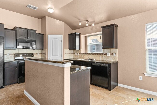 Foto del edificio - 706 W Vega Ln