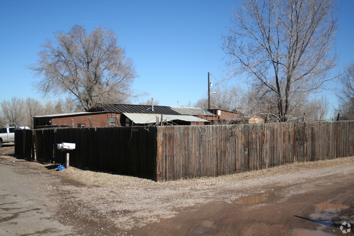 Primary Photo - 13060 N Highland Cir