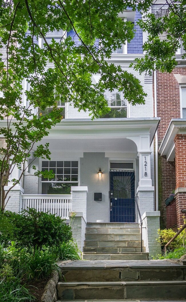 Building Photo - 1218 Euclid St NW