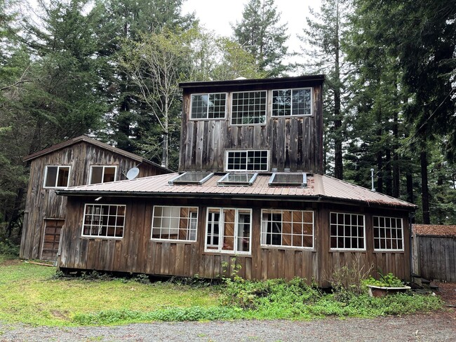 Building Photo - 2 Unit Property!  Rustic, Private Kneeland...