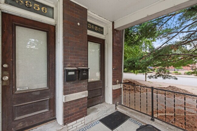 Foto del edificio - 5956 Kingsbury Ave