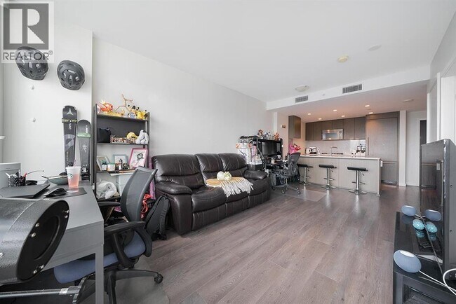 Photo du bâtiment - 125 E 14th St