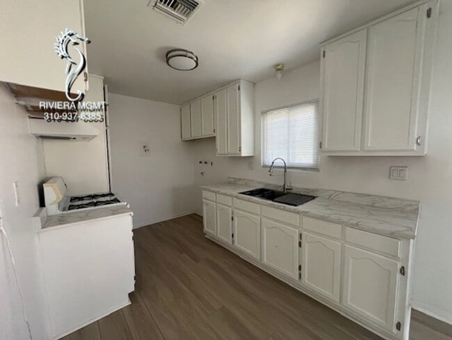 Foto del edificio - 242