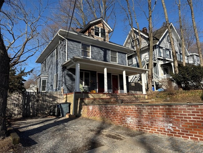 Building Photo - 15 Highland Ave