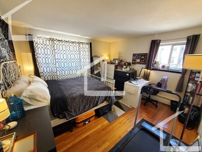 Foto del edificio - Allston 2bed available December 1st, no broker fee heat and hot water included