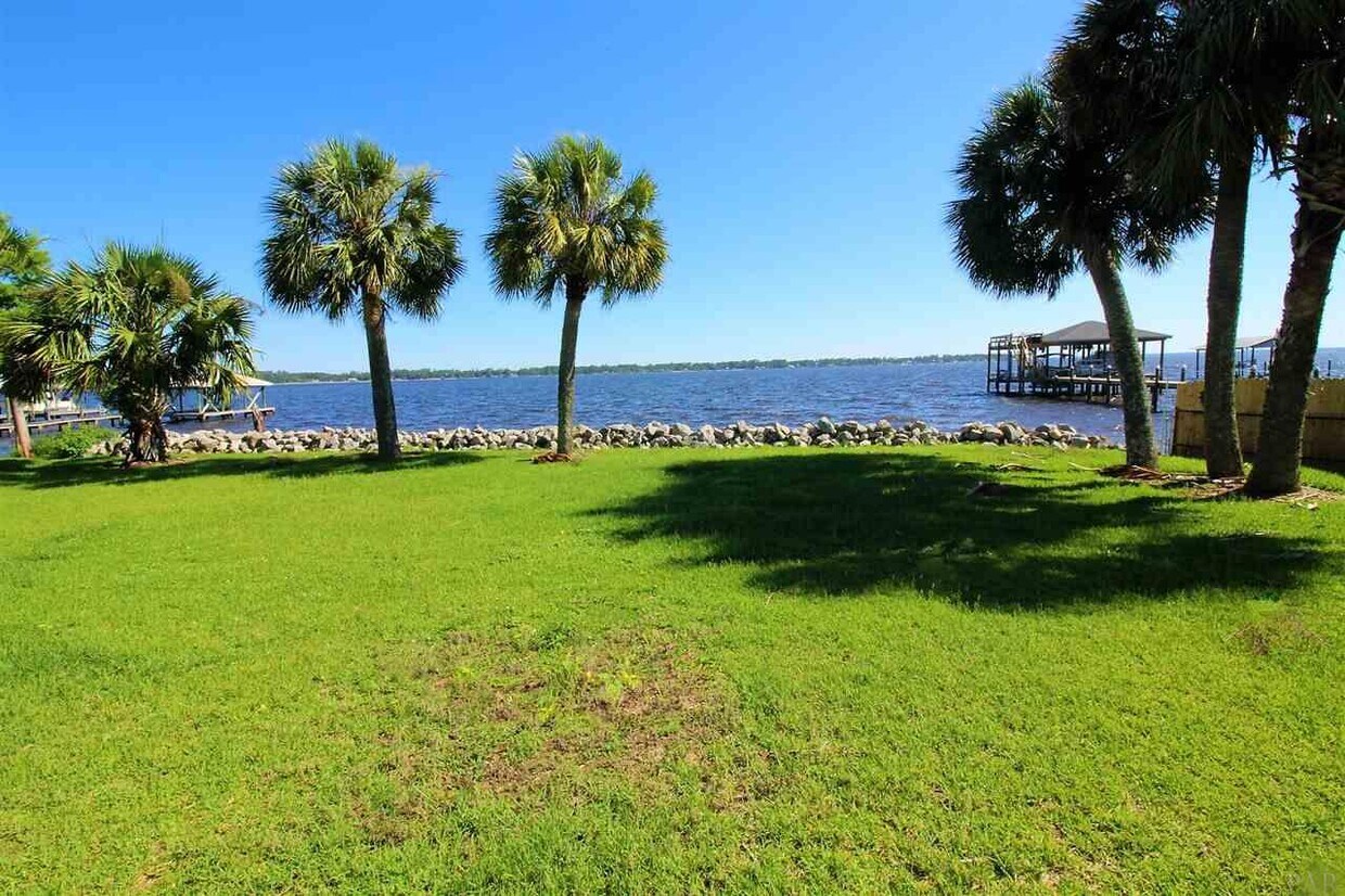 Primary Photo - 910 Paradise Beach Cir